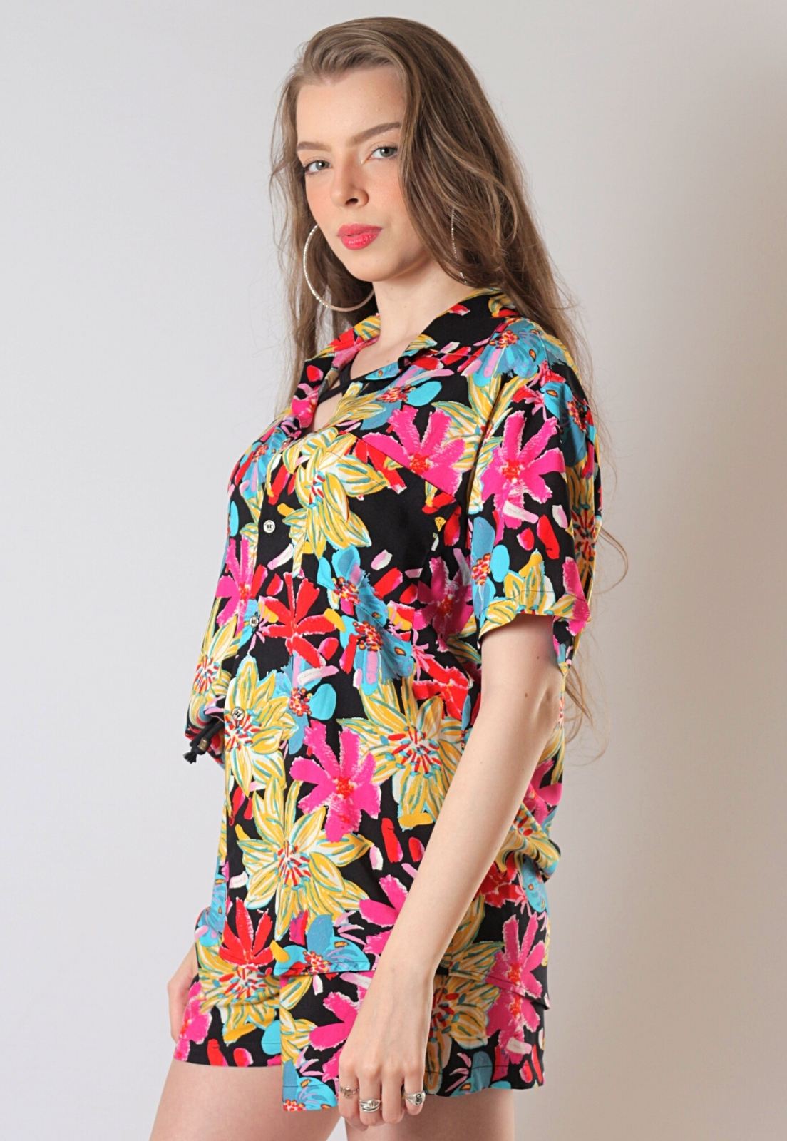 Conjunto Estampado Floral Camisa + Shorts Unissex Florido Abstrato Preto