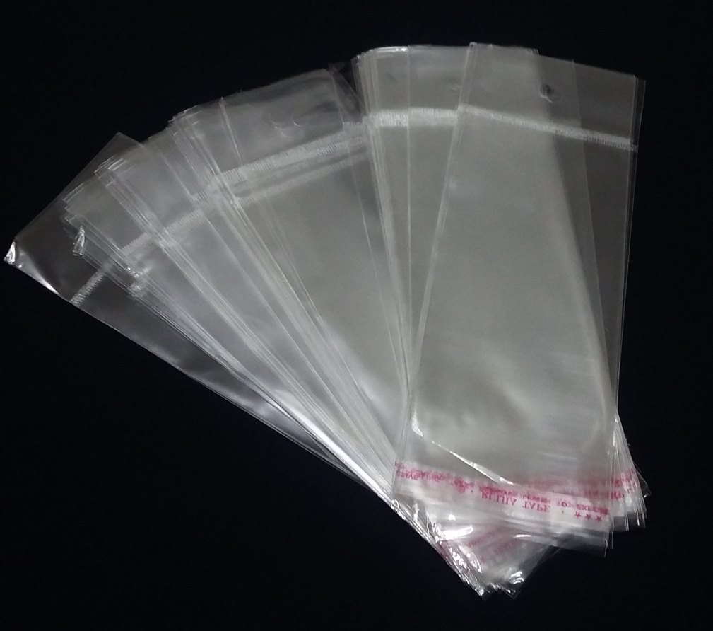 06-Saquinho Plastico com adesivo com furo 6x12 com 1000 unidades