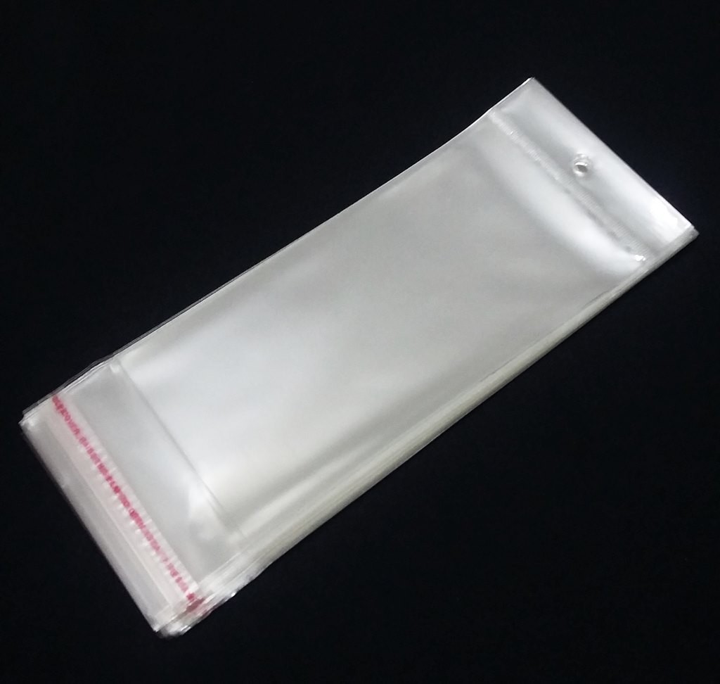 08-Saquinho Plastico com adesivo com furo 8x15 com 100 unidades
