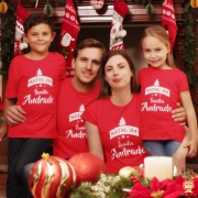Kit Camisetas Natal da Família Personalizado com Sobrenome Pinheiro 4pc