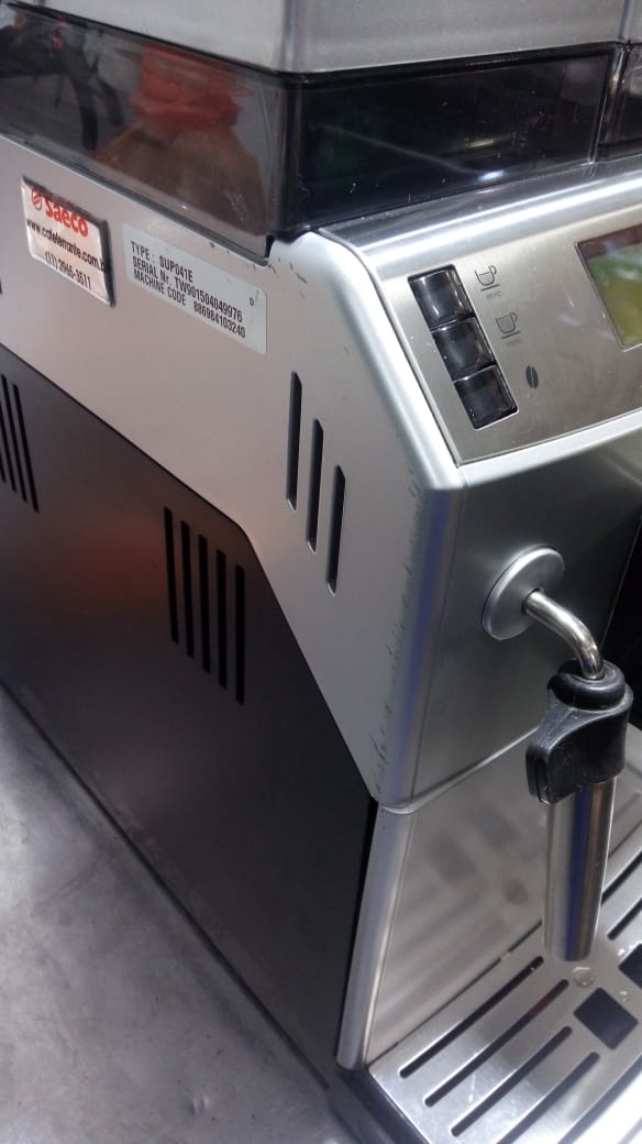 Máquina de Café Expresso Saeco Lirika  220V Usada (Semi Nova)