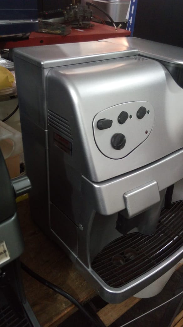 Máquina de Café Expresso Saeco Trevi 220V Usada (Semi Nova) 