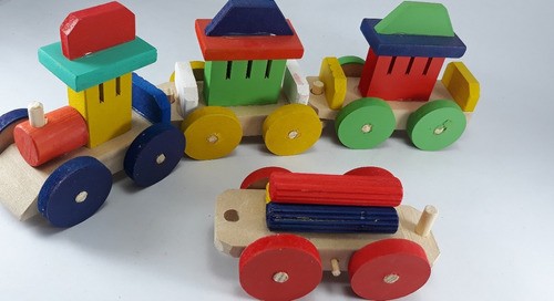 Trenzinho Luxo Com 4 Vagões Trem Brinquedo Em Madeira Educativo