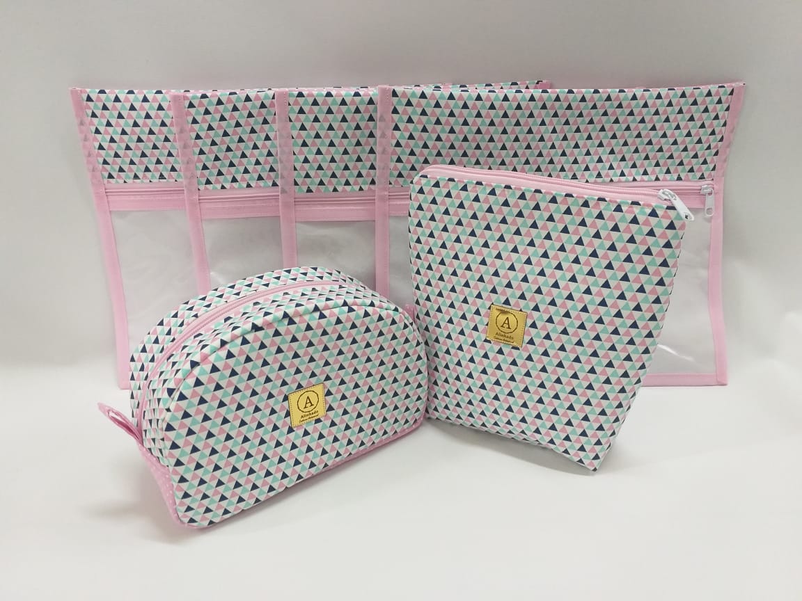 Kit Maternidade Geométrico Triangulo Rosa com Tiffany- 3 Saquinhos E 2 Necessaires 