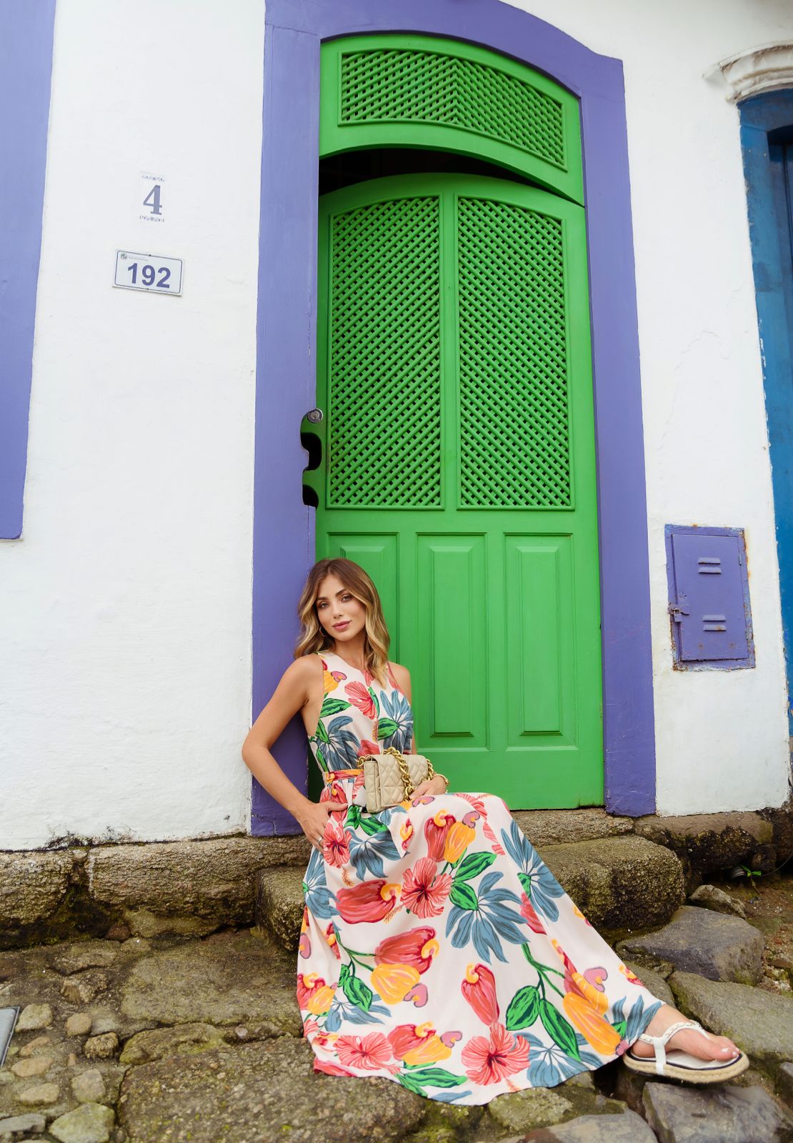 Vestido Angra Viscose Floral Detalhe Decote Redondo + Faixa Amarração