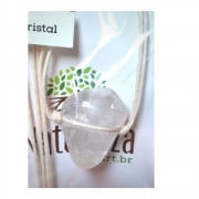 Colar de Cristal de Quartzo pedra rolada c/ cordão de algodão cru  (Perfumeira p/ Aromaterapia ou Difusor Pessoal)