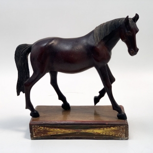 Escultura Cavalo Madeira Entalhada