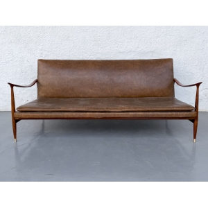 Sofa Antigo Design Anos 50 Caviuna