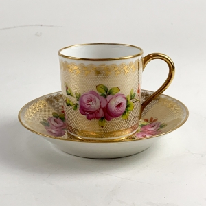 Xicara de Cafe Porcelana Antiga Francesa Flores E Ouro