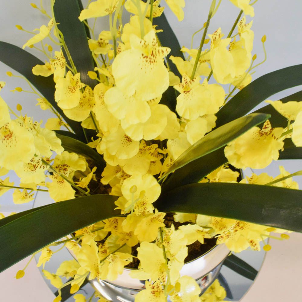 Arranjo de Flores Artificiais Amarelas no Vaso Prateado | Formosinha