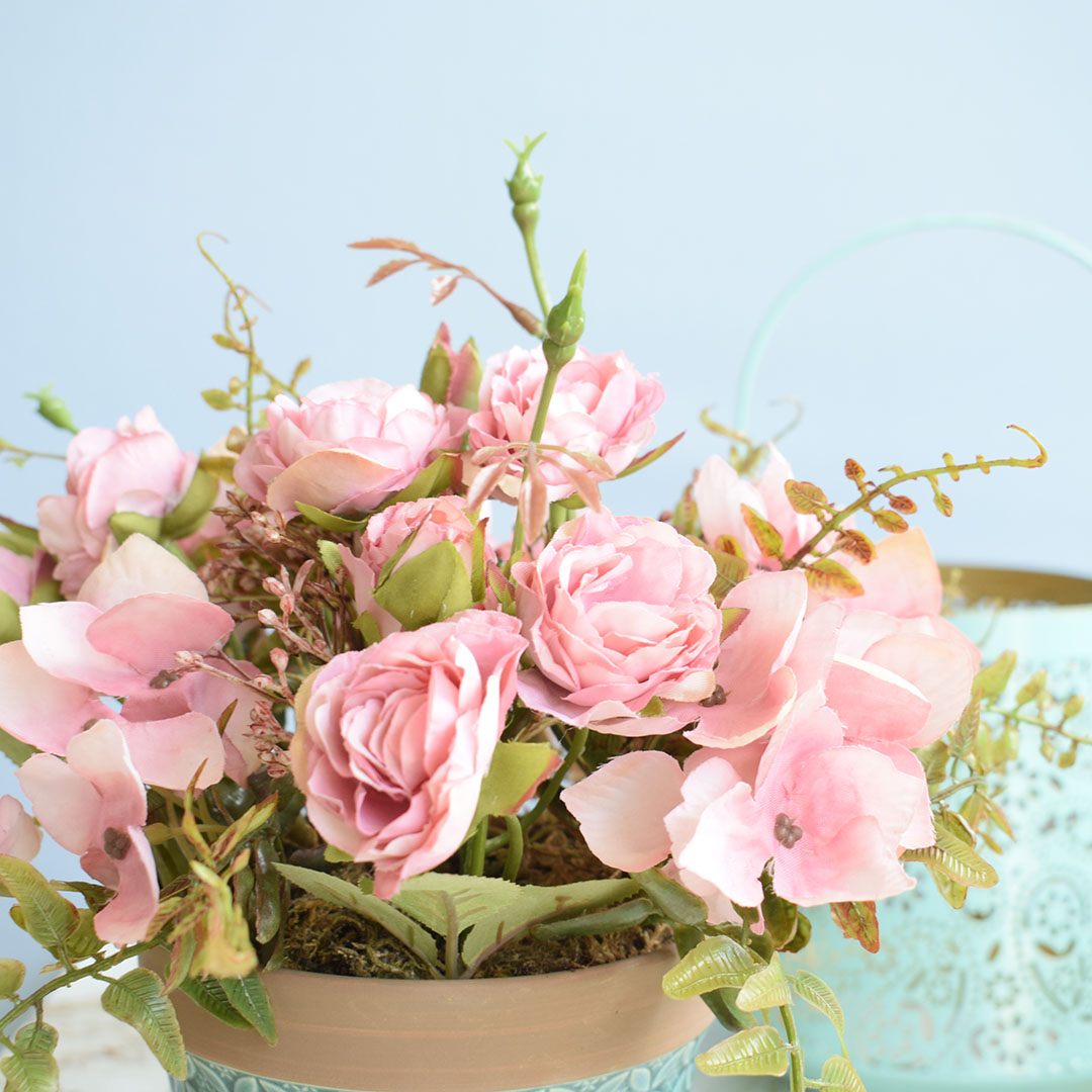Arranjo de Flor Artificial Rosas e Hortênsias no Vaso Azul | Formosinha