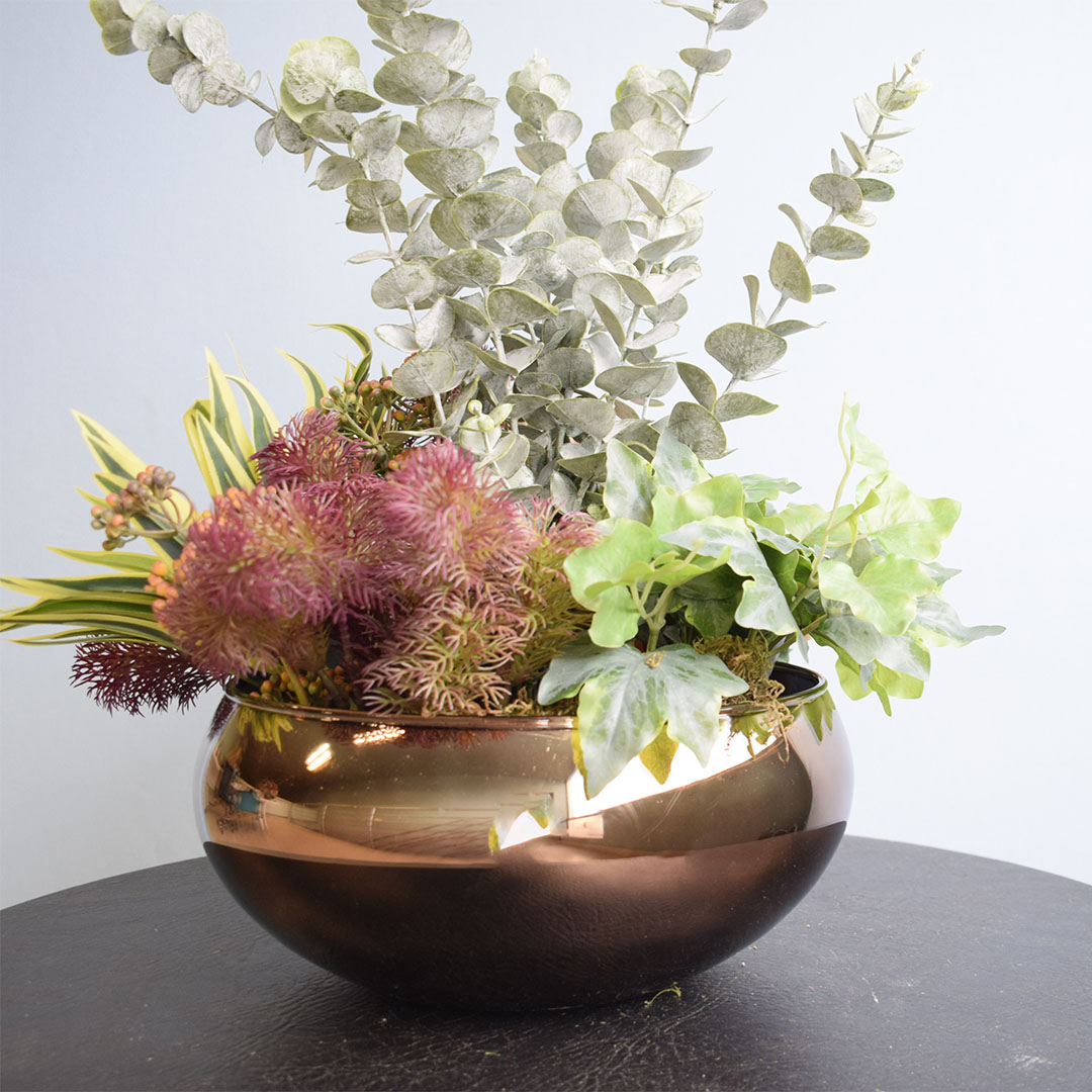Arranjo Artificial de Flores e Folhagens no Vaso Bronze | Formosinha
