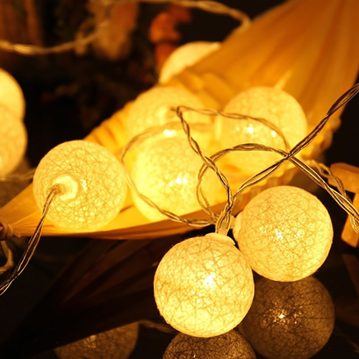 Luminária LED de Bolas com 15 Lâmpadas 2,9m | Formosinha