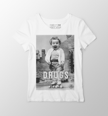 T-Shirt Feminina  Drugs