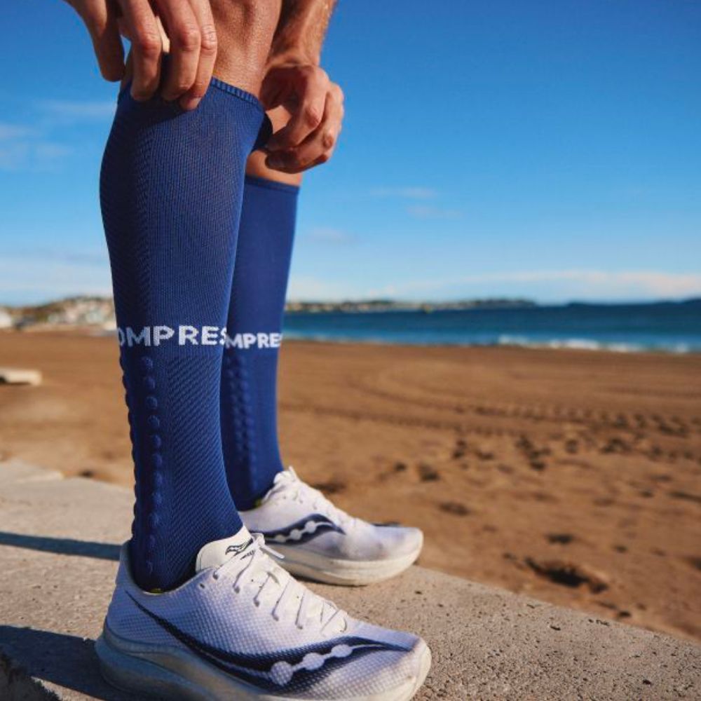 Meia Cano Longo - Full Socks V3 - Azul | COMPRESSPORT - Foto 1