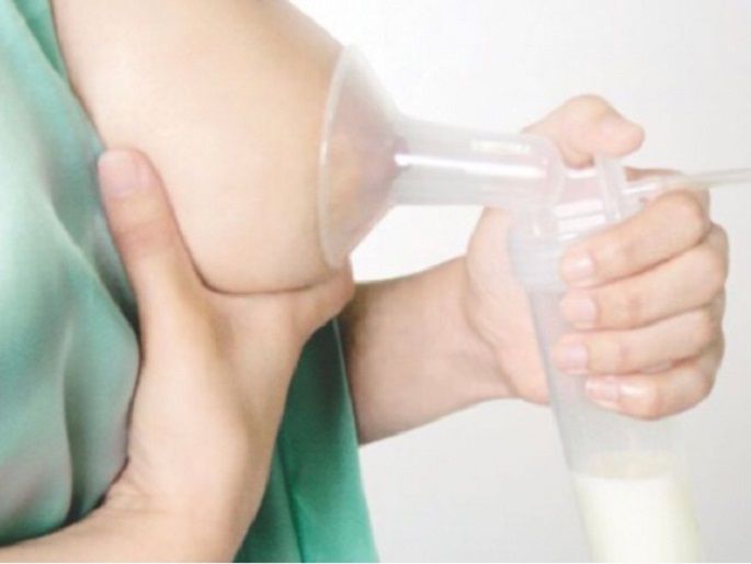 Bomba tira leite elétrico 220 V - Rosa com Peças Extras para Esterilização - Matern Milk