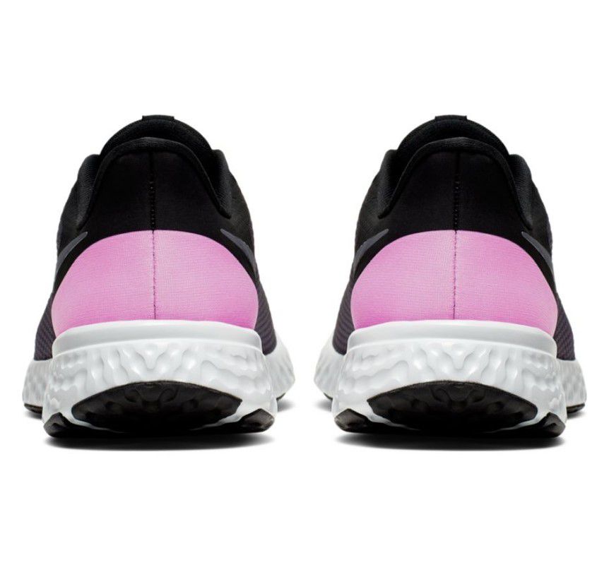 Tênis Nike Revolution 5 - Feminino - Grafite e Rosa