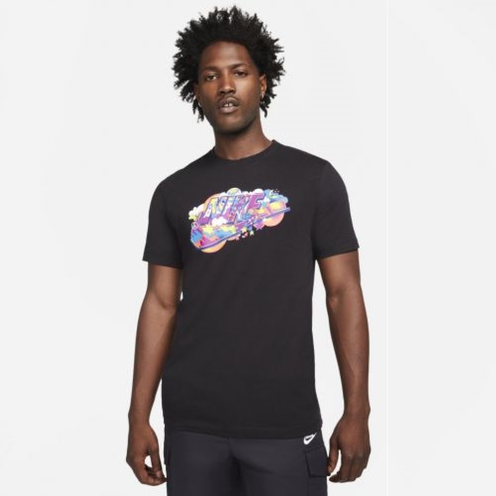 Camiseta Nike Sportswear - Preto