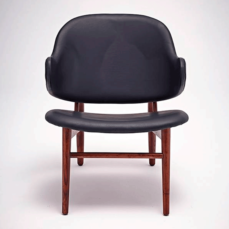 Poltrona Easy Chair Base Teka Brasil em Couro Ecológico e Natural ou Tecido Várias Cores - Artesian