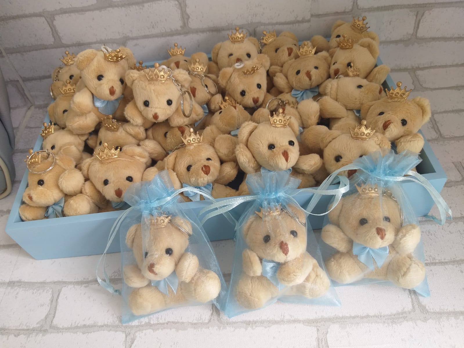 Lembrancinhas De Maternidade  Principe azul claro  Urso Chaveiro Embalado na organza 30 pçs