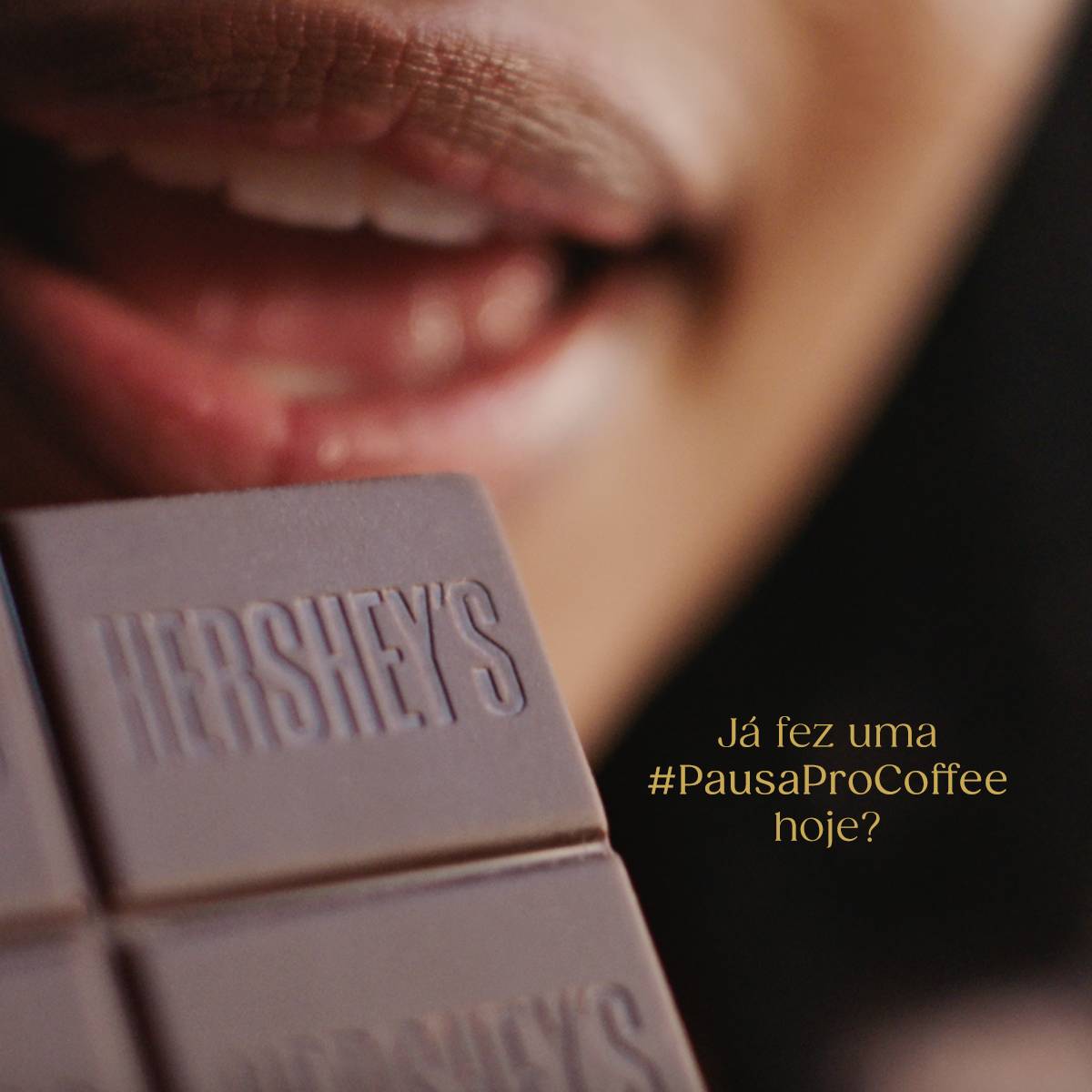 Chocolate Hersheys 60% Cacau, Café, Caixa com 12 Barras 85g