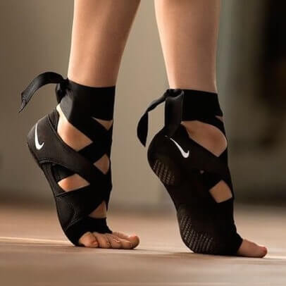 Sapatilha preta Nike 2 em 1 para pilates yoga dança de salão