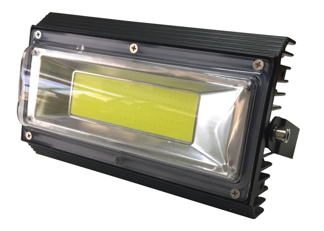 Refletor LED 50W IP67 COB 105lm/w Bivolt Branco Frio 6500K