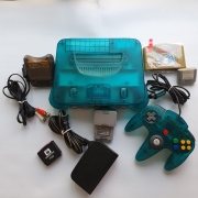 Console Nintendo 64 - Ice Blue + Acessórios + Pokémon Stadium - Usado