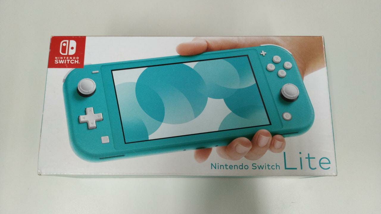 Console Nintendo Switch Lite Turquesa + Bolsa PowerA + Case Protetora HORI - Usado