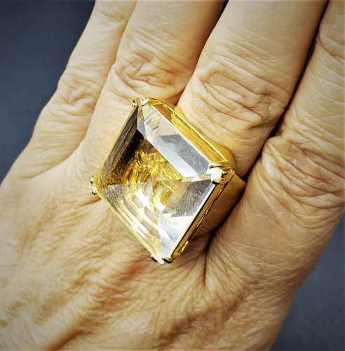 Anel Pedra Cristal Com Forro Desenhado Banho De Ouro 18k 380