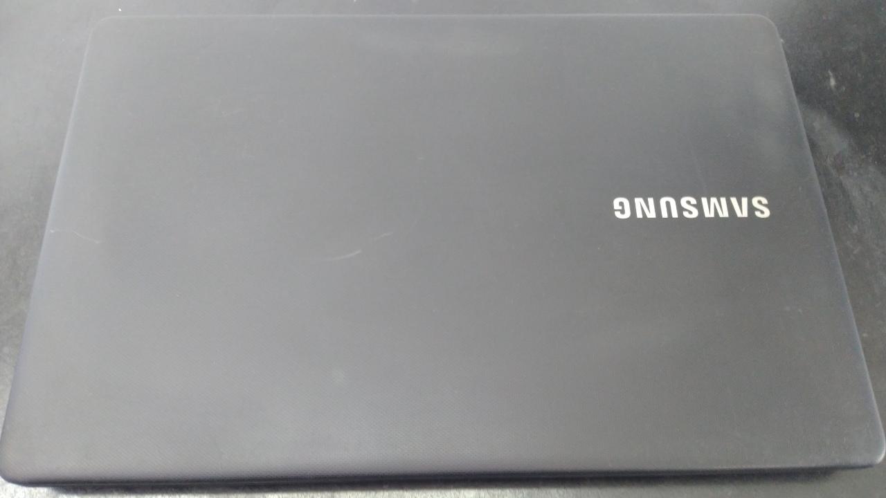 Notebook Samsung Np300e5m I3 / 8gb Ram / 120gb Ssd