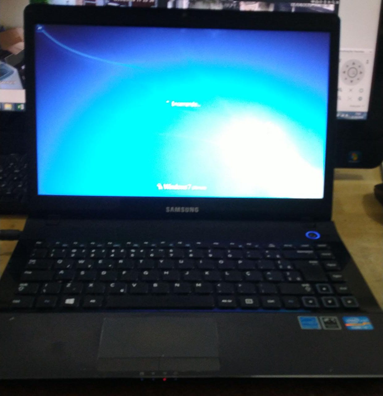 Notebook Samsung Np300e4c I3 / 6gb Ram / 500gb Hd
