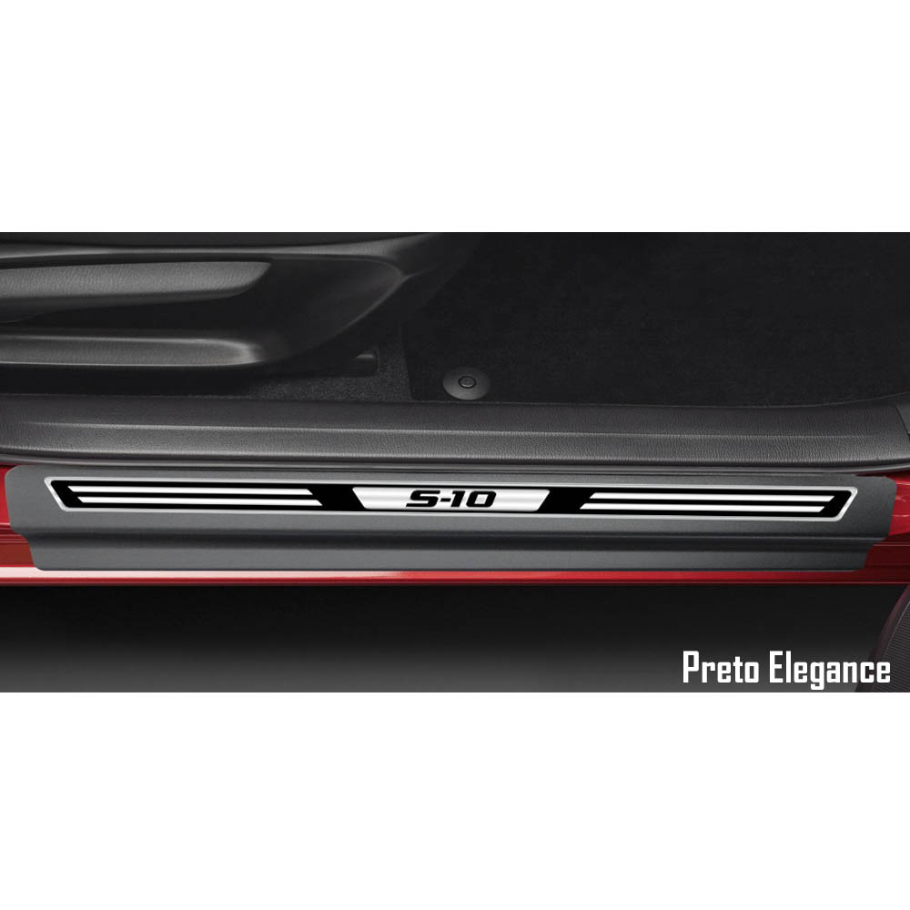 Jogo Soleira Premium Elegance Chevrolet S10 4 Portas 2012 a 2024 - 4 Portas ( Vinil + Resinada 8 Peças )