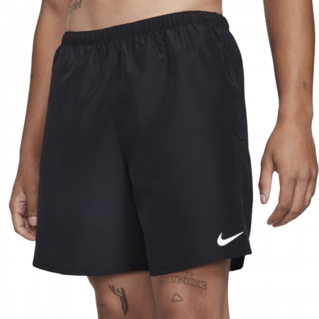SHORTS NIKE CHALLENGER 7IN PRETO