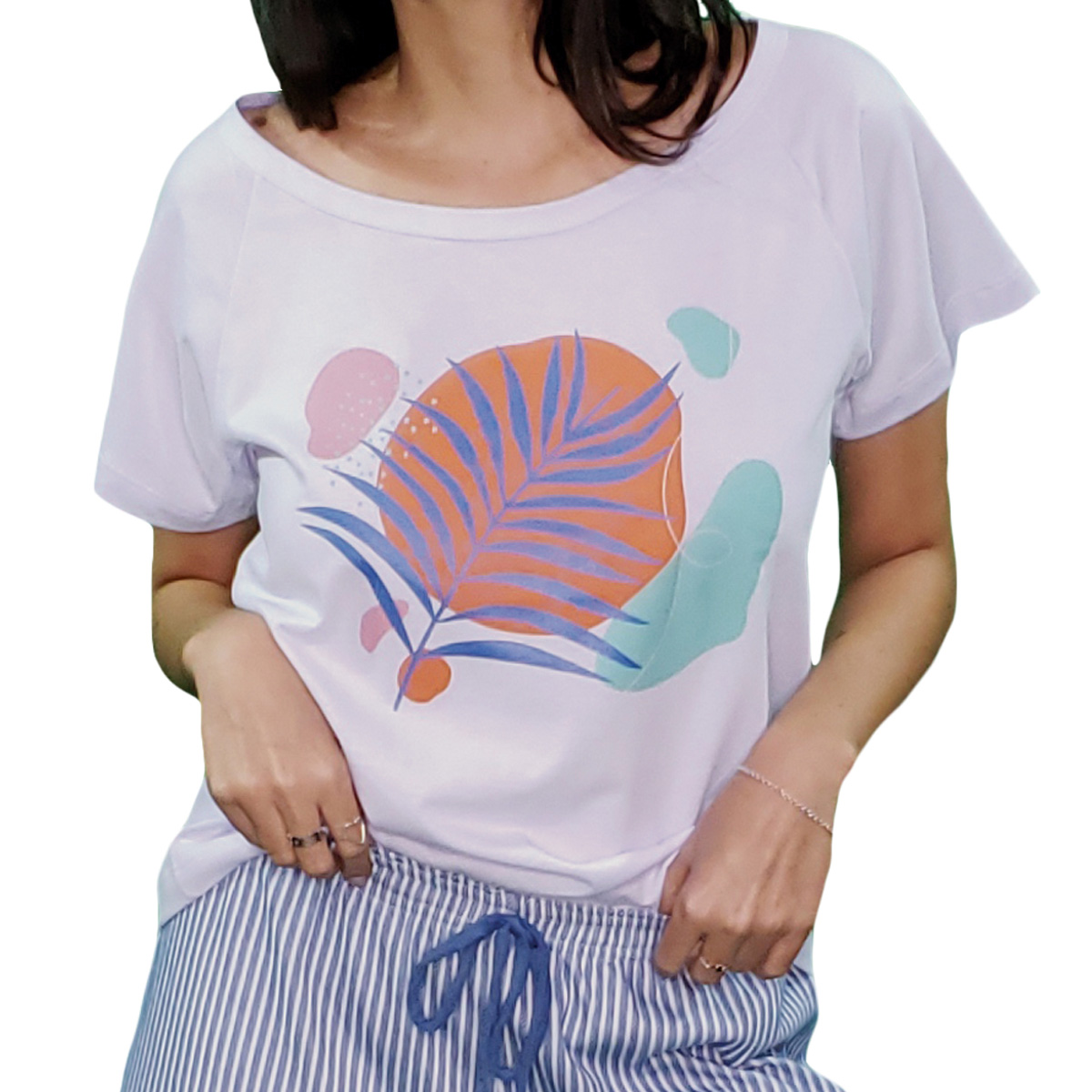 Camiseta Feminina em Malha Estampa Verão