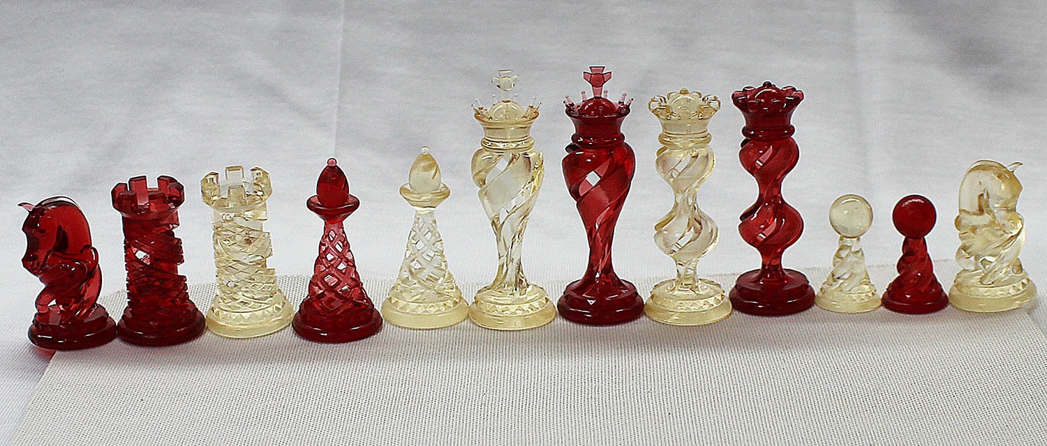 Peças de xadrez em resina translucida - Design criativo  - Dragon Store