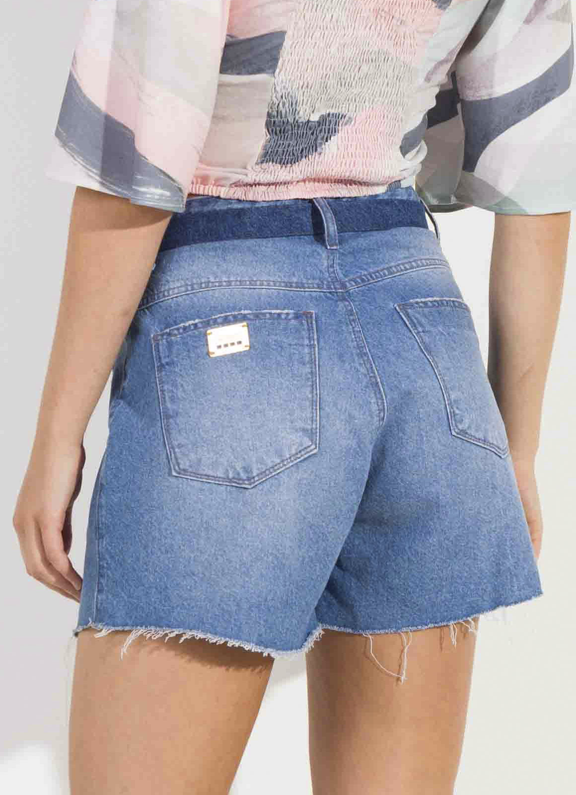 Shorts Dioxes feminino jeans evasê