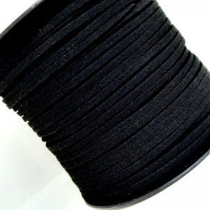 Camurça sintética preta  2.7mm / metro