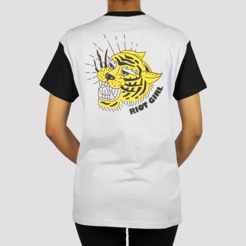 Camiseta Riot Old Tiger - Branco/ Preto