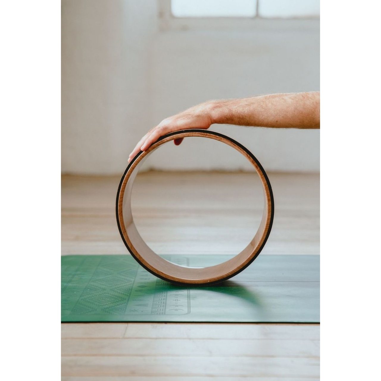 Roda de Yoga / Anel de Pilates - Cortiça Chakras  - Om Joy