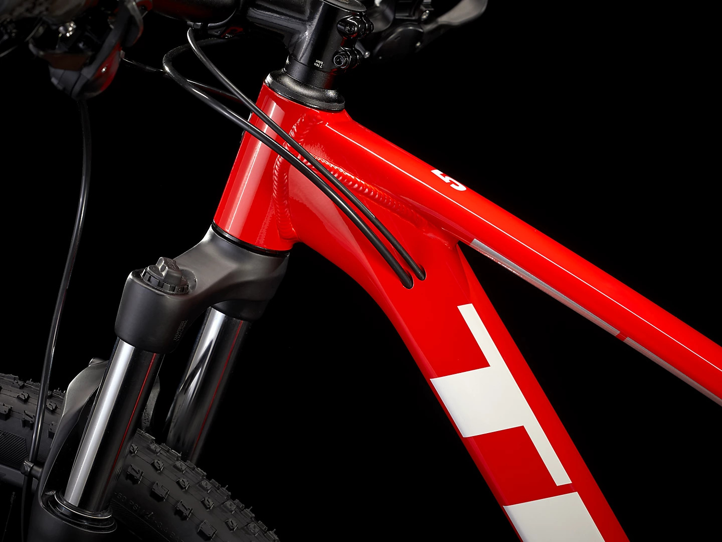 Bicicleta Trek Marlin 5 TAM 19 Vermelha Aro 29 2021-22