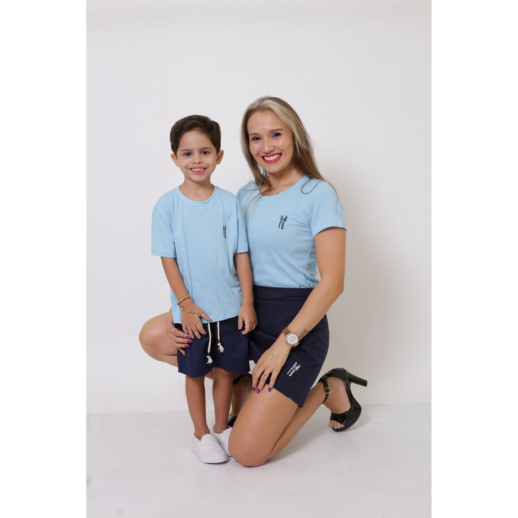 MÃE E FILHO > Kit 02 Peças - T-Shirts ou Body Azul Bebê [Coleção Tal Mãe Tal Filho]