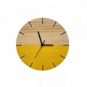 Relógio de Parede Minimalista em Madeira Amarelo 28cm