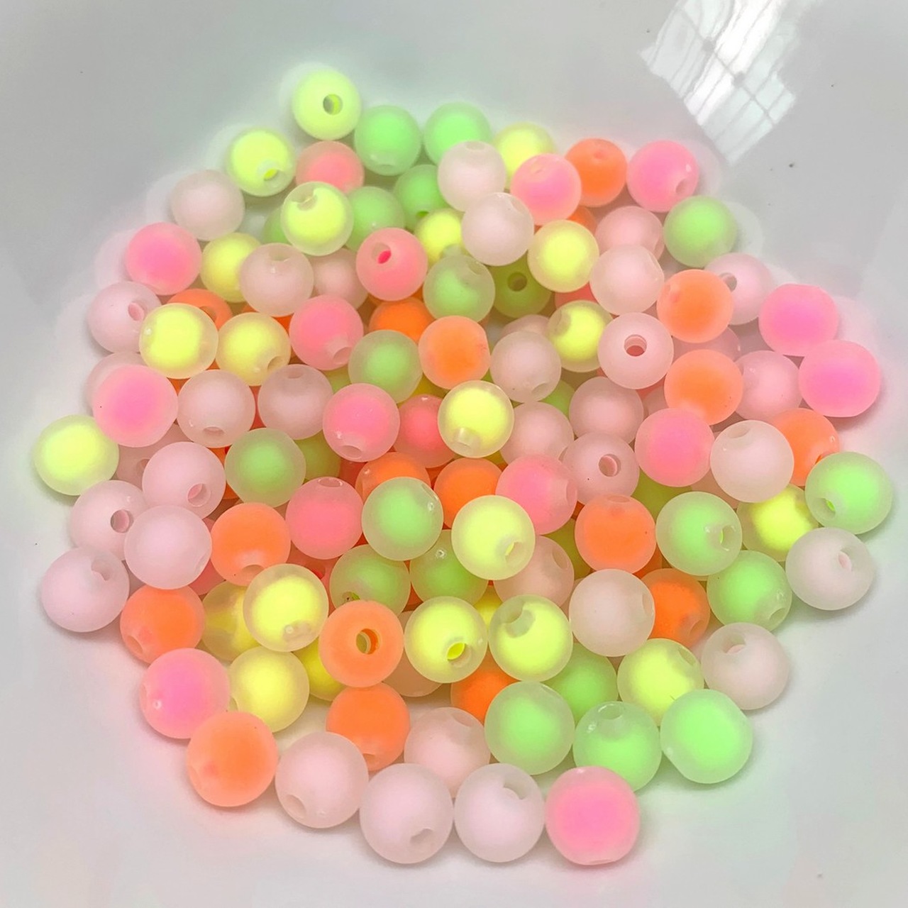bola translucida colorida transparente com furo colorido neon 8mm 25 unidades