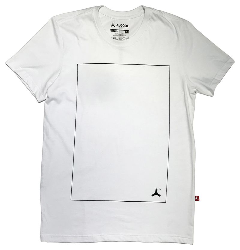 Camiseta Form Branca e Preta