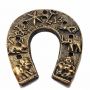 Ferradura Decorativa Para Pendurar - Amuleto da Sorte Dourada Material Resina