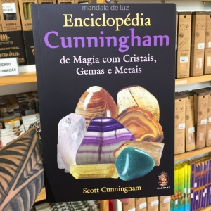 Livro Físico: Enciclopédia Cunningham Guia Clássico de Magia com Cristais, Gemas e Metais
