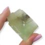 Pedra Bruta Unitária Calcita Verde Cristal Natural - M