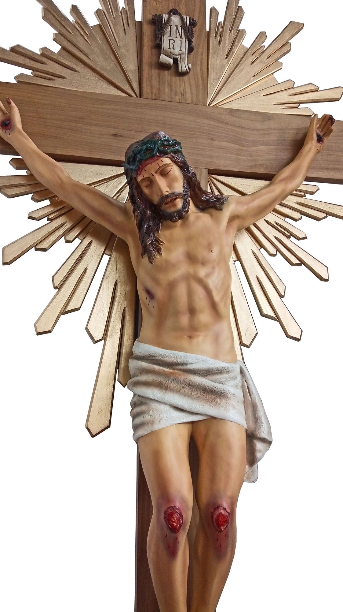 Crucifixo: 250 cm | Corpo: 140 cm (com resplendor)