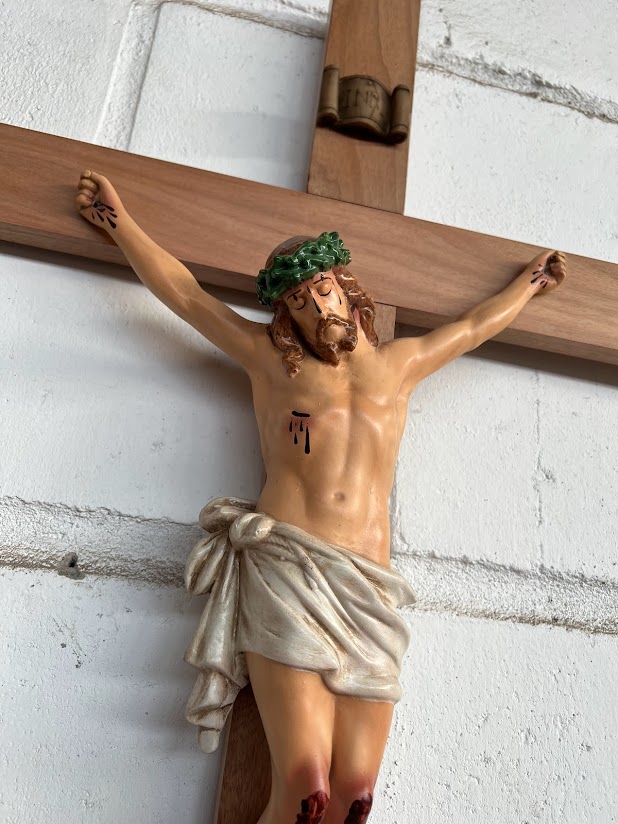 Crucifixo: 94 cm | Corpo: 40 cm